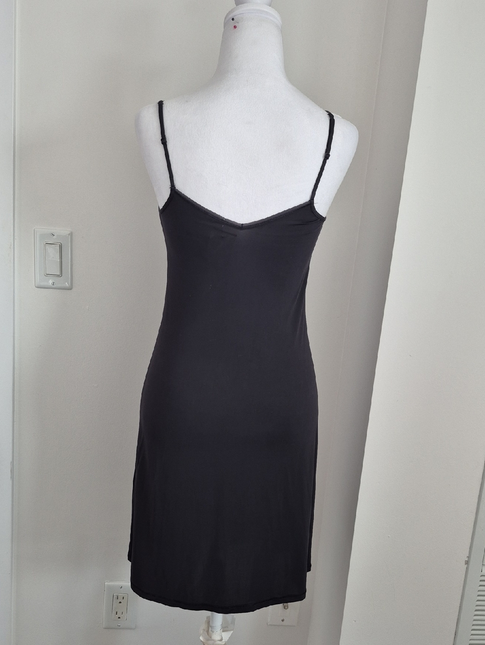 Calvin Klein Perfectly Fit Knee Chemise In Black Size Small - Picture 4 of 7